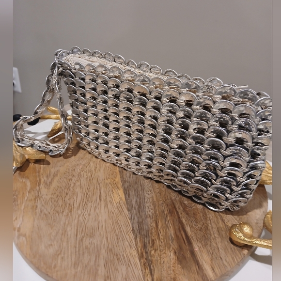 Pop Tab Wristlet Silver - Picture 5 of 5